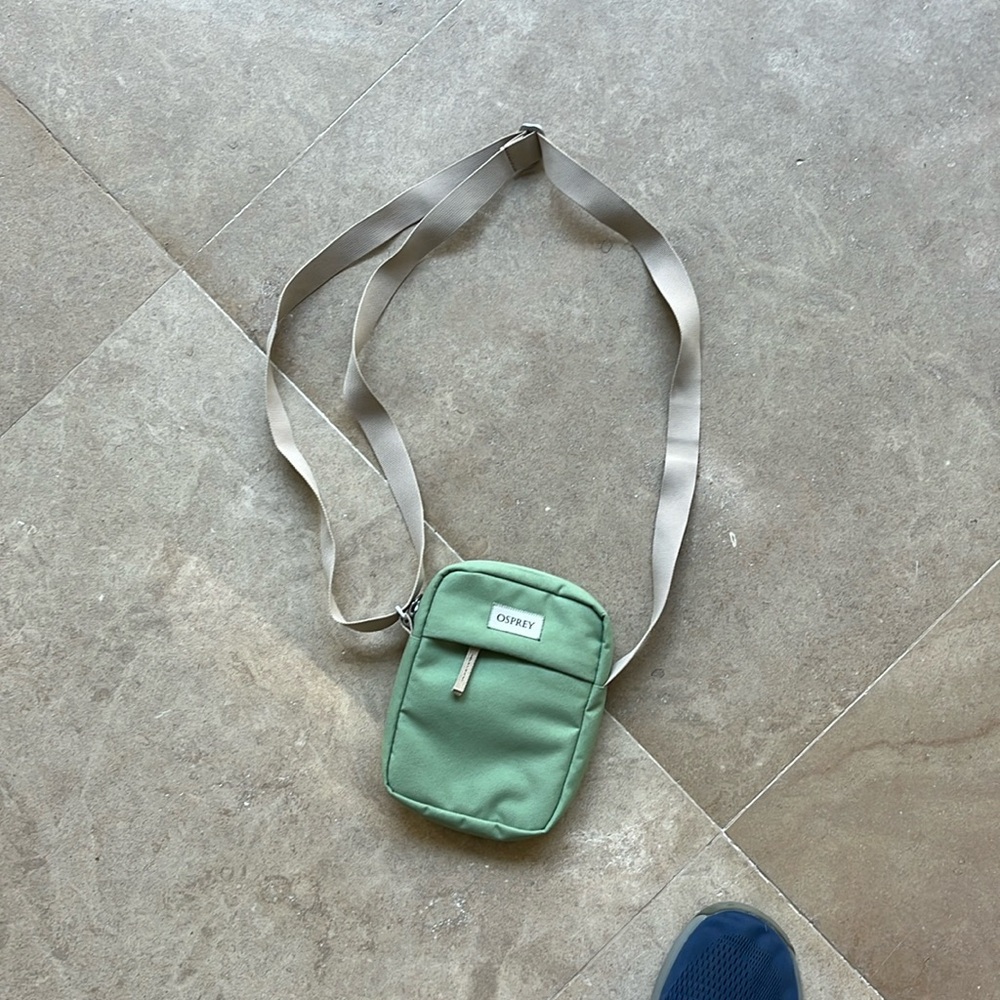 Osprey arcane cross body bag small